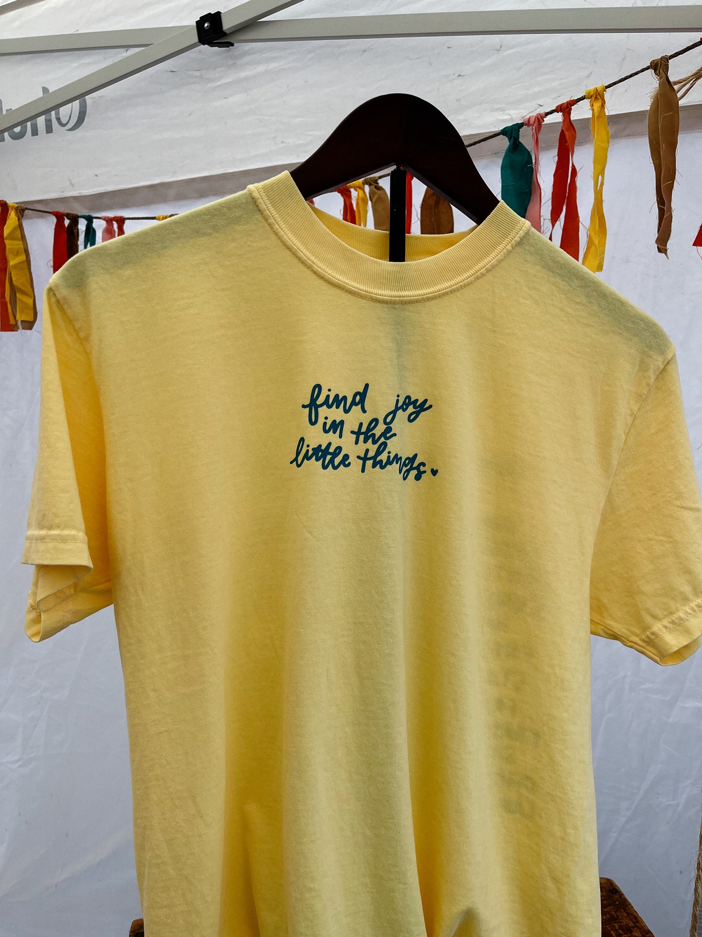 Happy Little Things | handlettered t-shirt