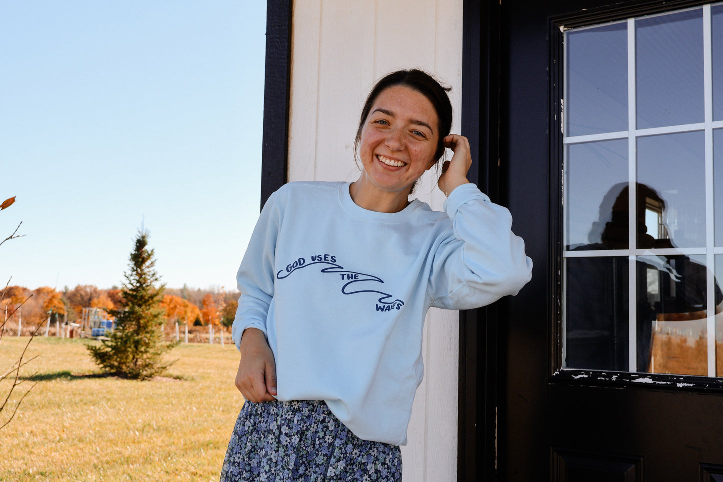 God uses the waves | crewneck