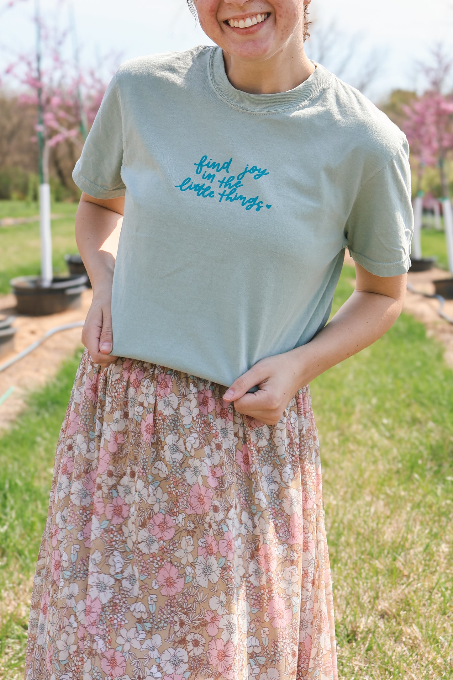 Happy Little Things | handlettered t-shirt