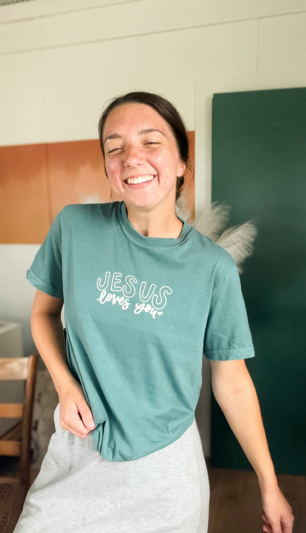 Jesus Loves You | tee
