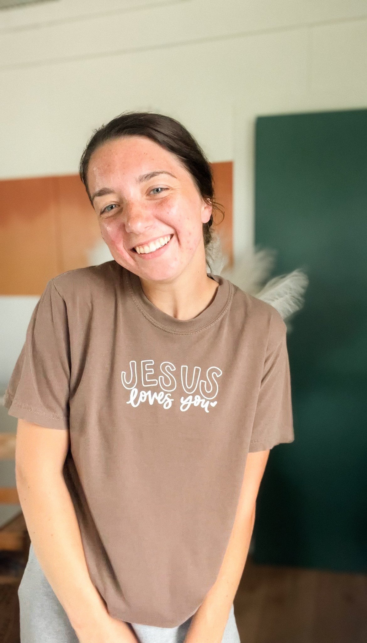 Jesus Loves You | tee