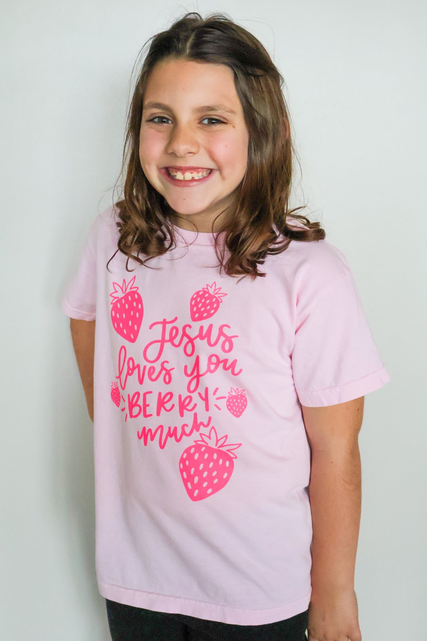 Jesus loves you berry much | Youth tee