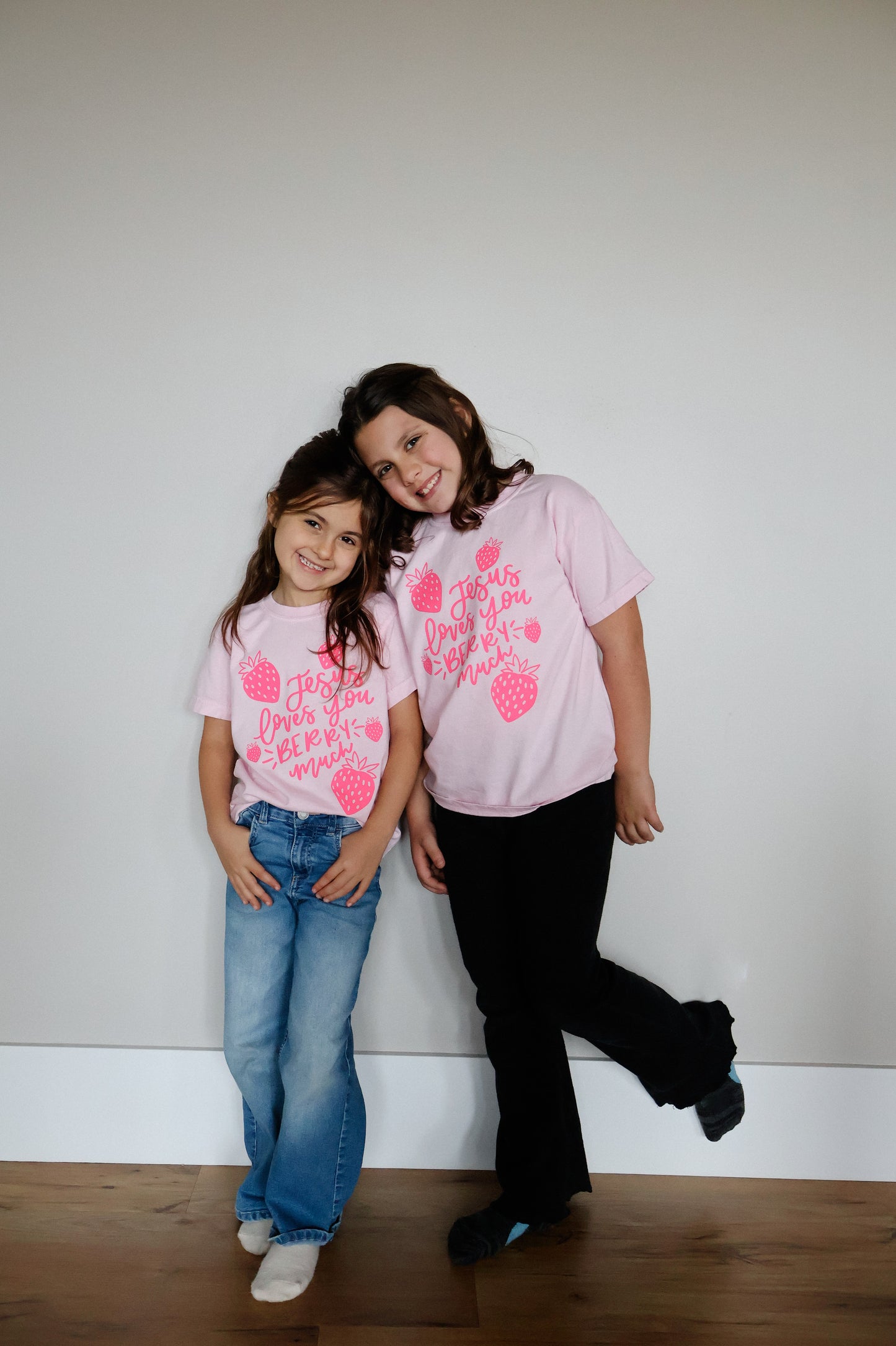 Jesus loves you berry much | Youth tee