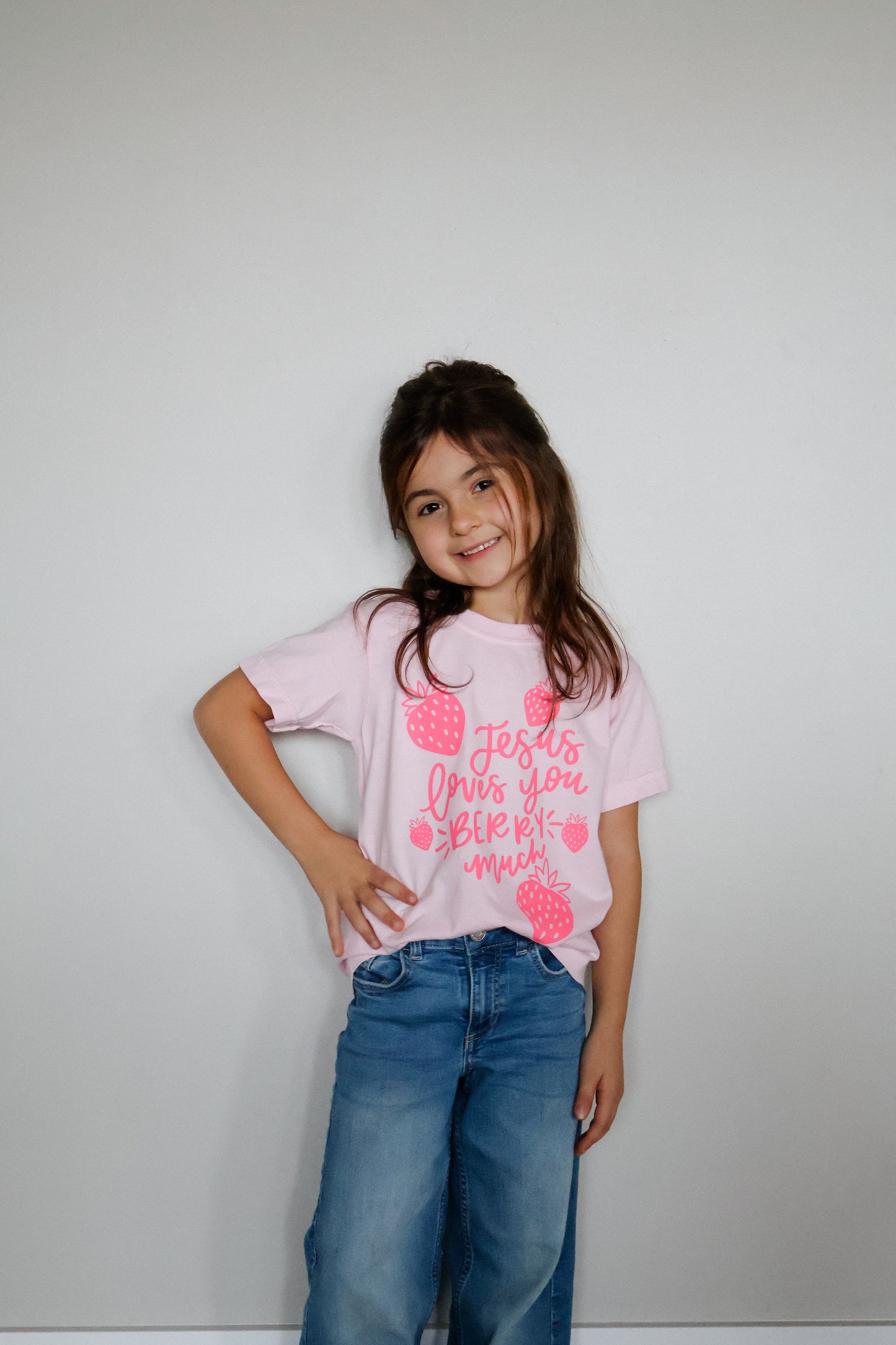 Jesus loves you berry much | Youth tee