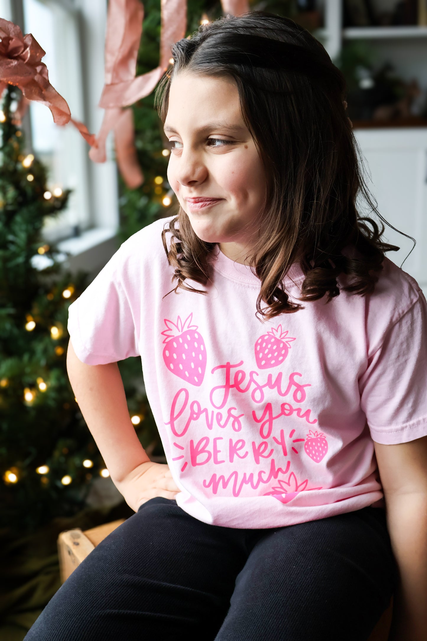 Jesus loves you berry much | Youth tee