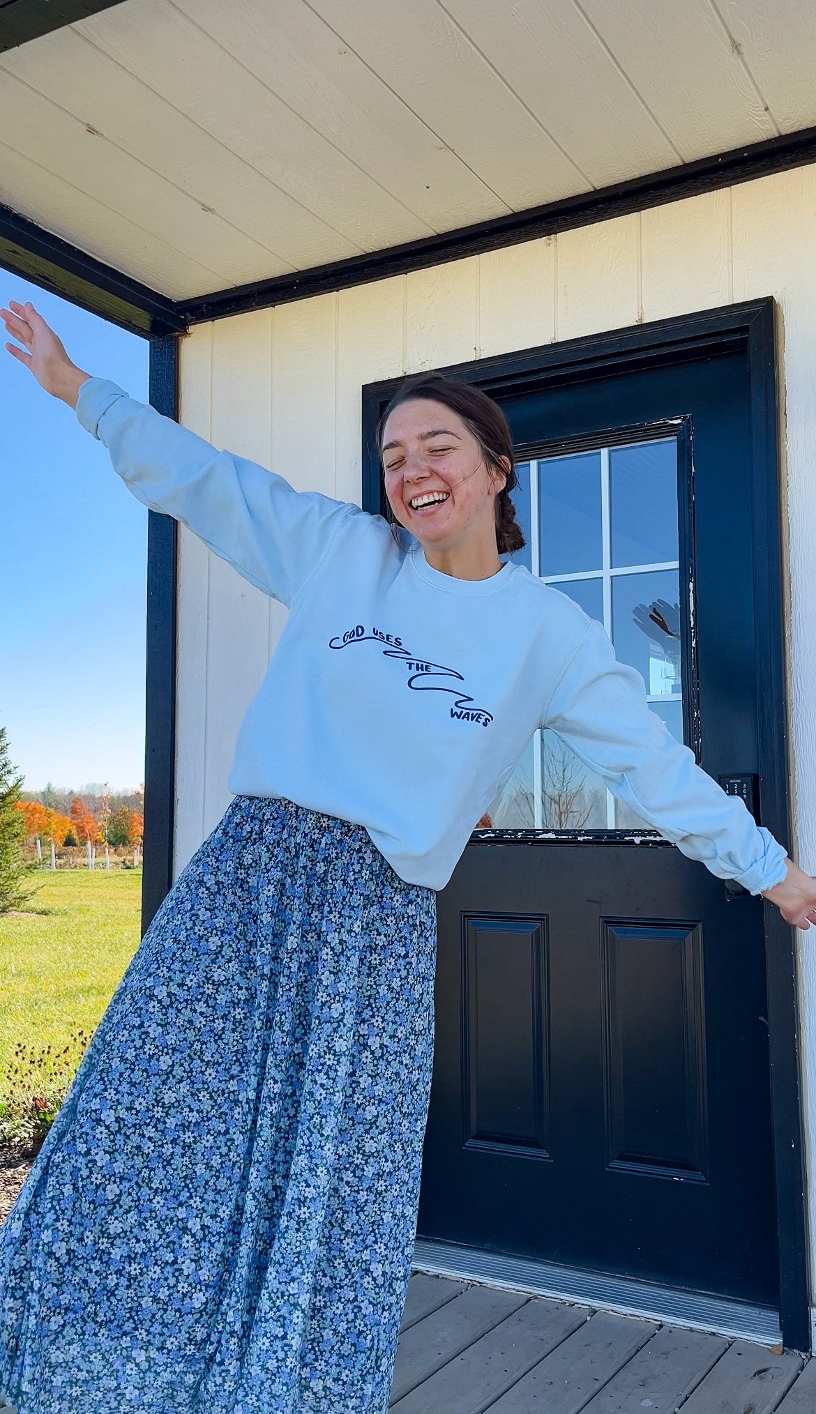 God uses the waves | crewneck