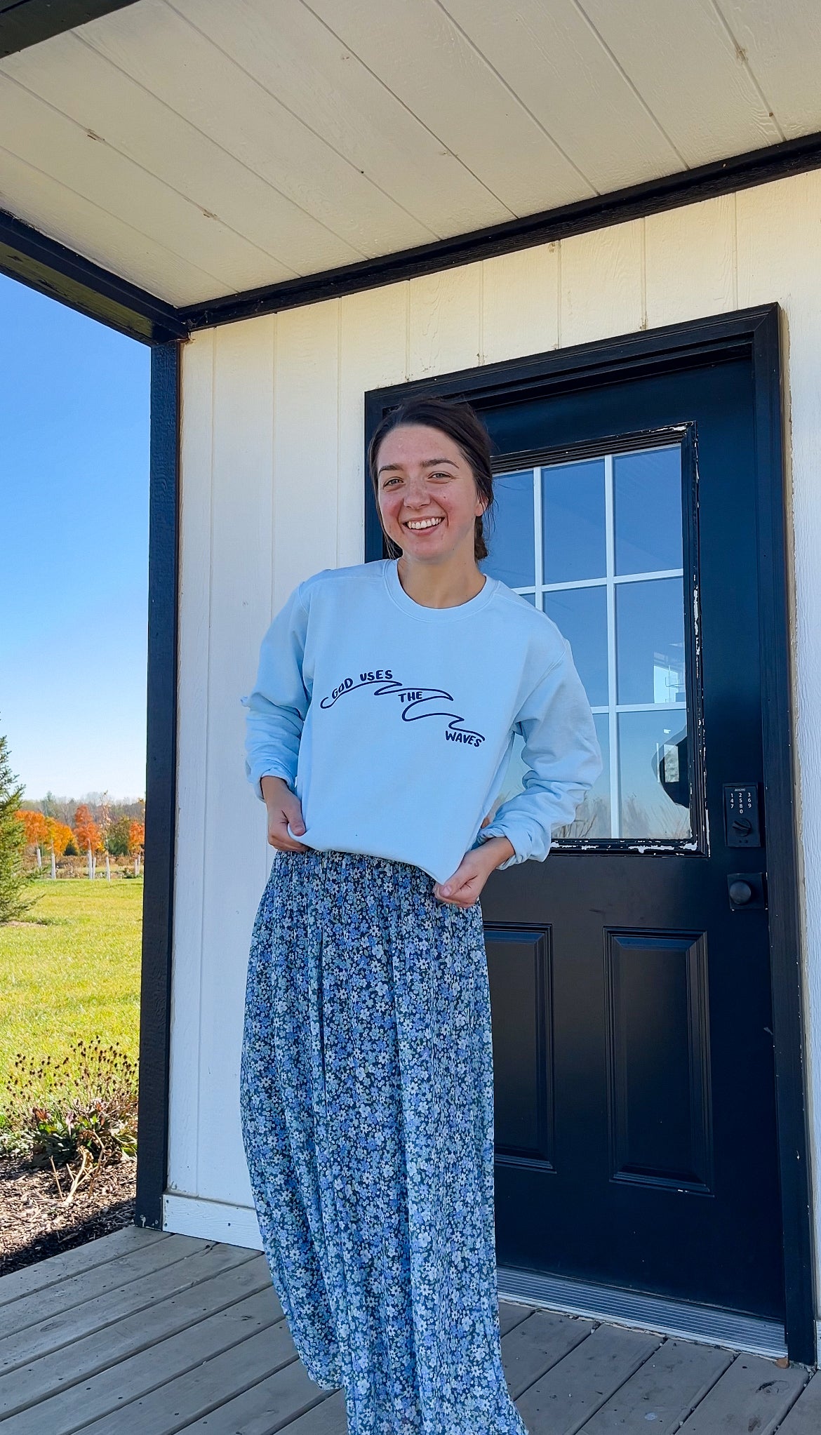 God uses the waves | crewneck